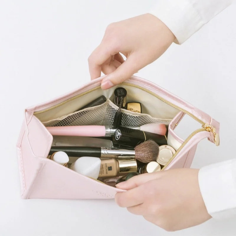 Large Women Cosmetic Bag PU Leather Waterproof Zipper Make Up Bag