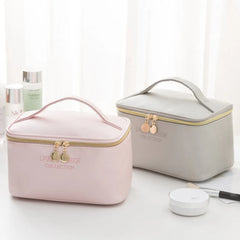 Large Women Cosmetic Bag PU Leather Waterproof Zipper Make Up Bag Travel