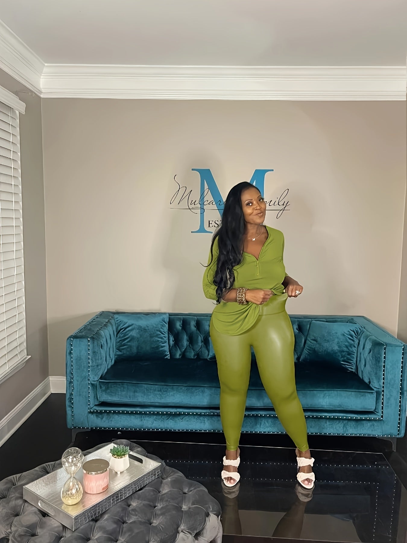 Women's Plus Size Casual 2 Piece Set - V Neck Top & Leggings