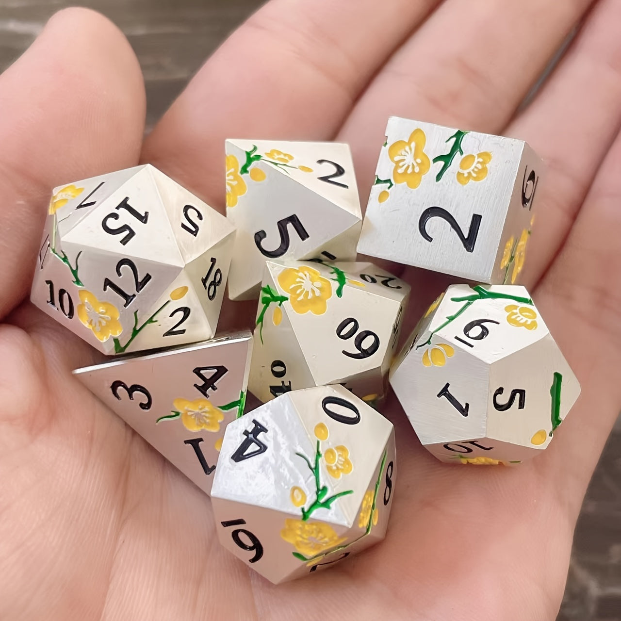 Metal Dice Heavy Metal Texture Petal Dice Set for Desktop Collection