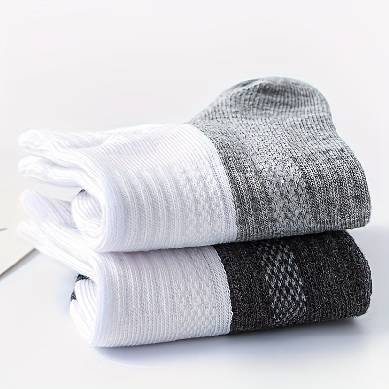 Men's Casual Thin Breathable Mid-calf Socks for Outdoor Training