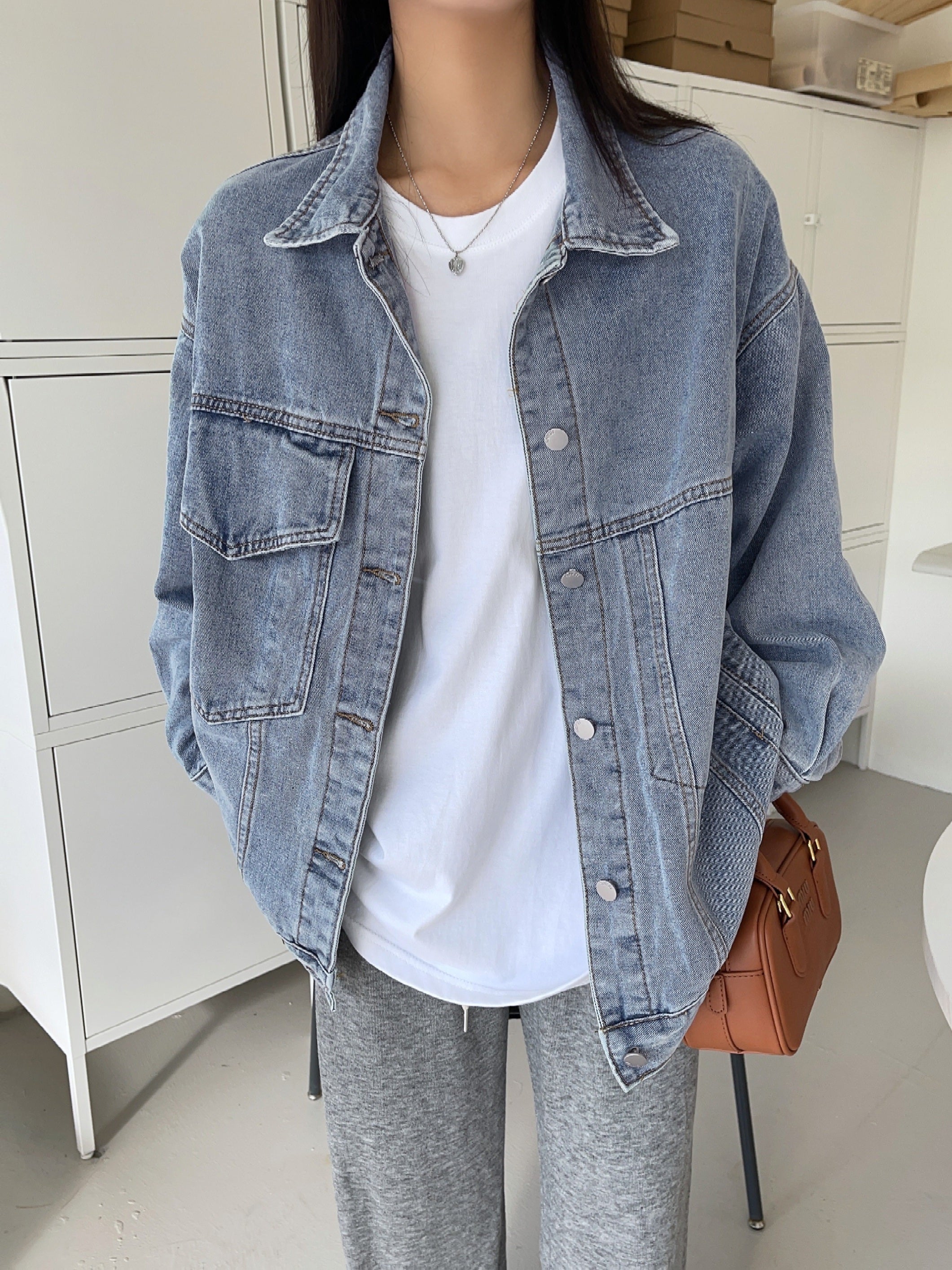 Women's Loose Fit Denim Jacket Long Sleeve Lapel Coat