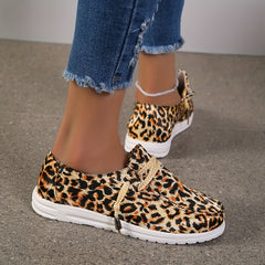 Leopard Print Canvas Shoes Lightweight Low Top Lace Up Women's Shoes
