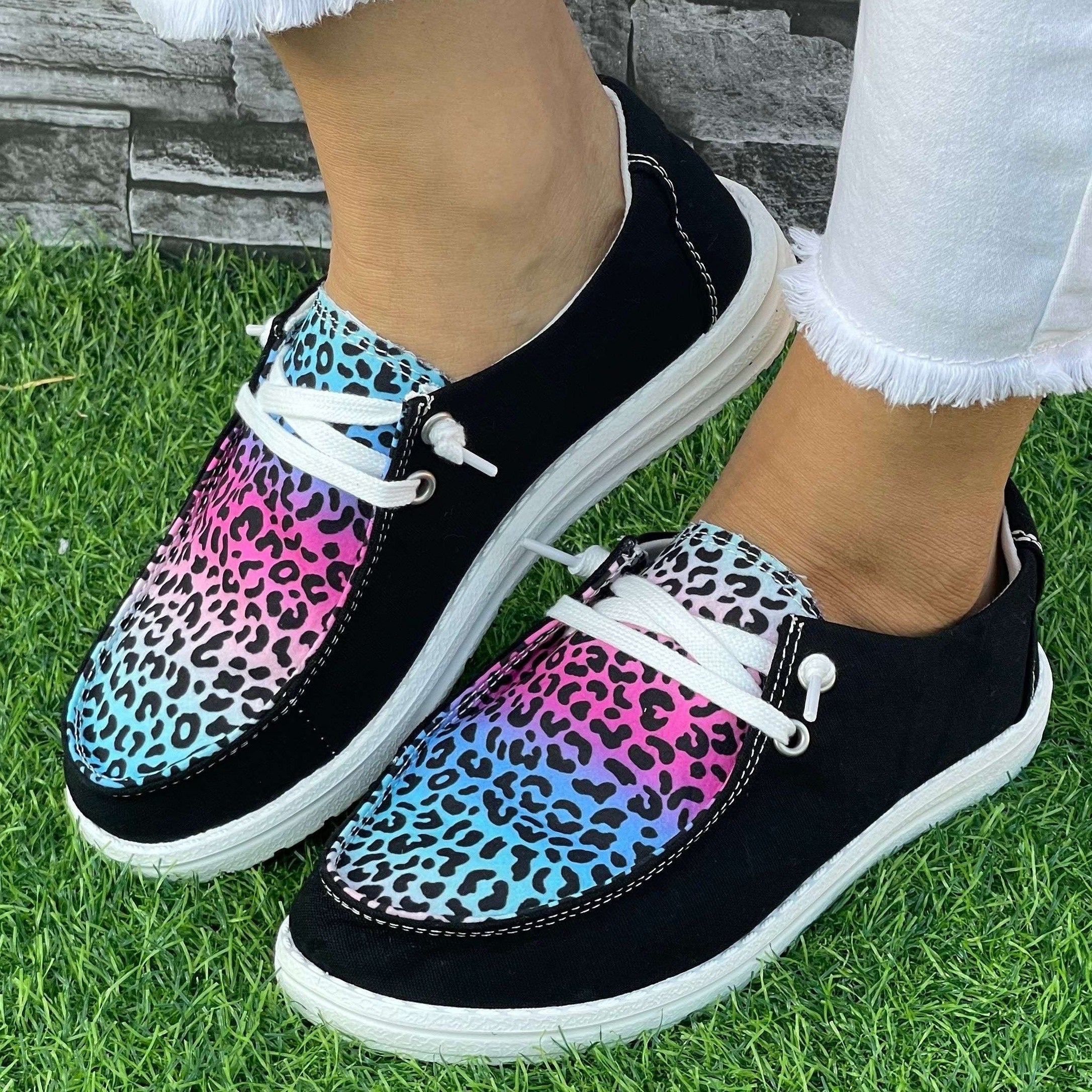 Leopard Pattern Flat Shoes Women's Casual Lightweight Soft Walking Shoes