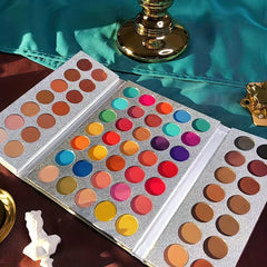 Multicolor Velvet Texture Eyeshadow Palette High Pigment Matte Shimmer Finish