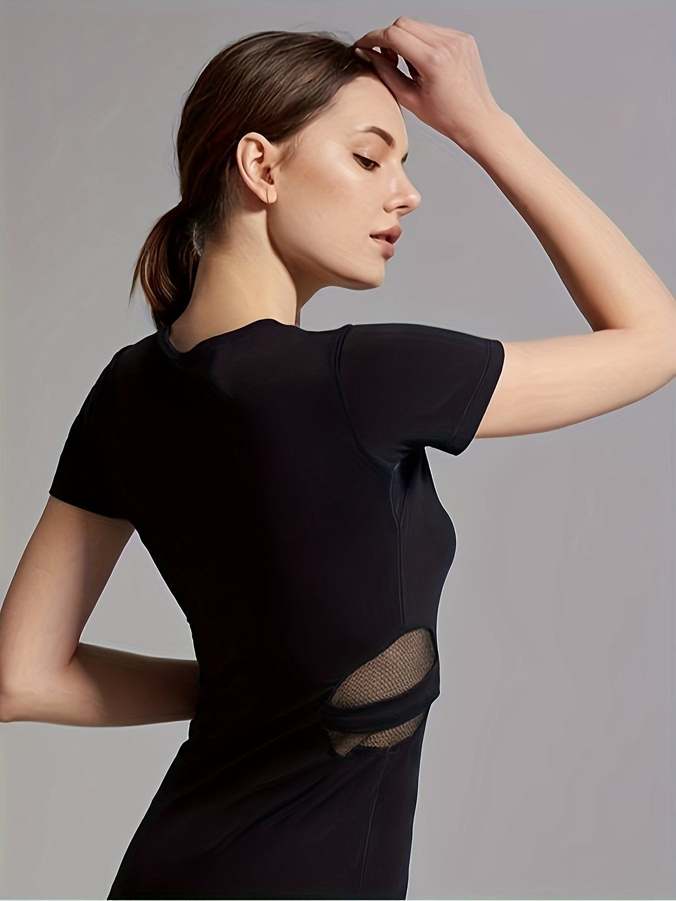 Women's Short Sleeve Sports T-Shirt Round Neck Breathable Loose Yoga Top