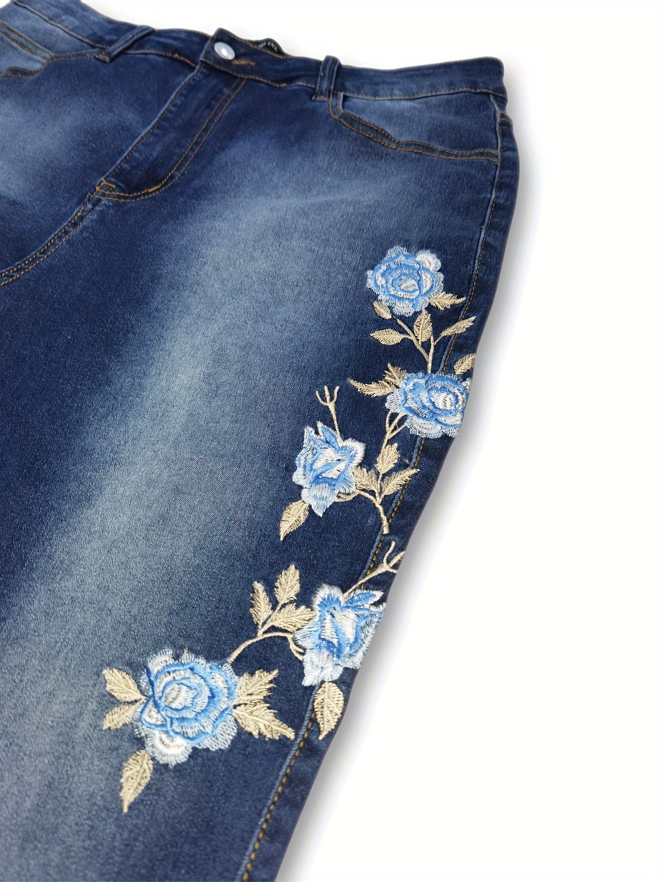 Women's Plus Floral Embroidery Skinny Jeans