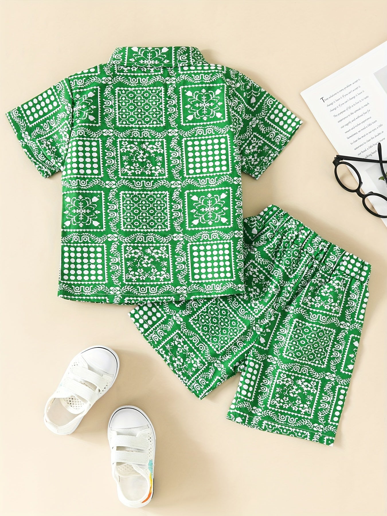 Boys Allover Print Outfit Short Sleeves Shirt & T shirt & Shorts