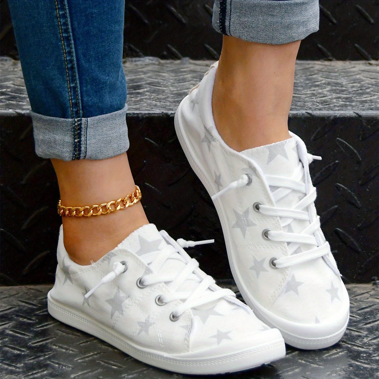 Women's Star Printed Canvas Shoes Casual Lace Up Low Top Sneakers