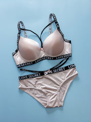 Letter Print Bra & Panties Lingerie Set