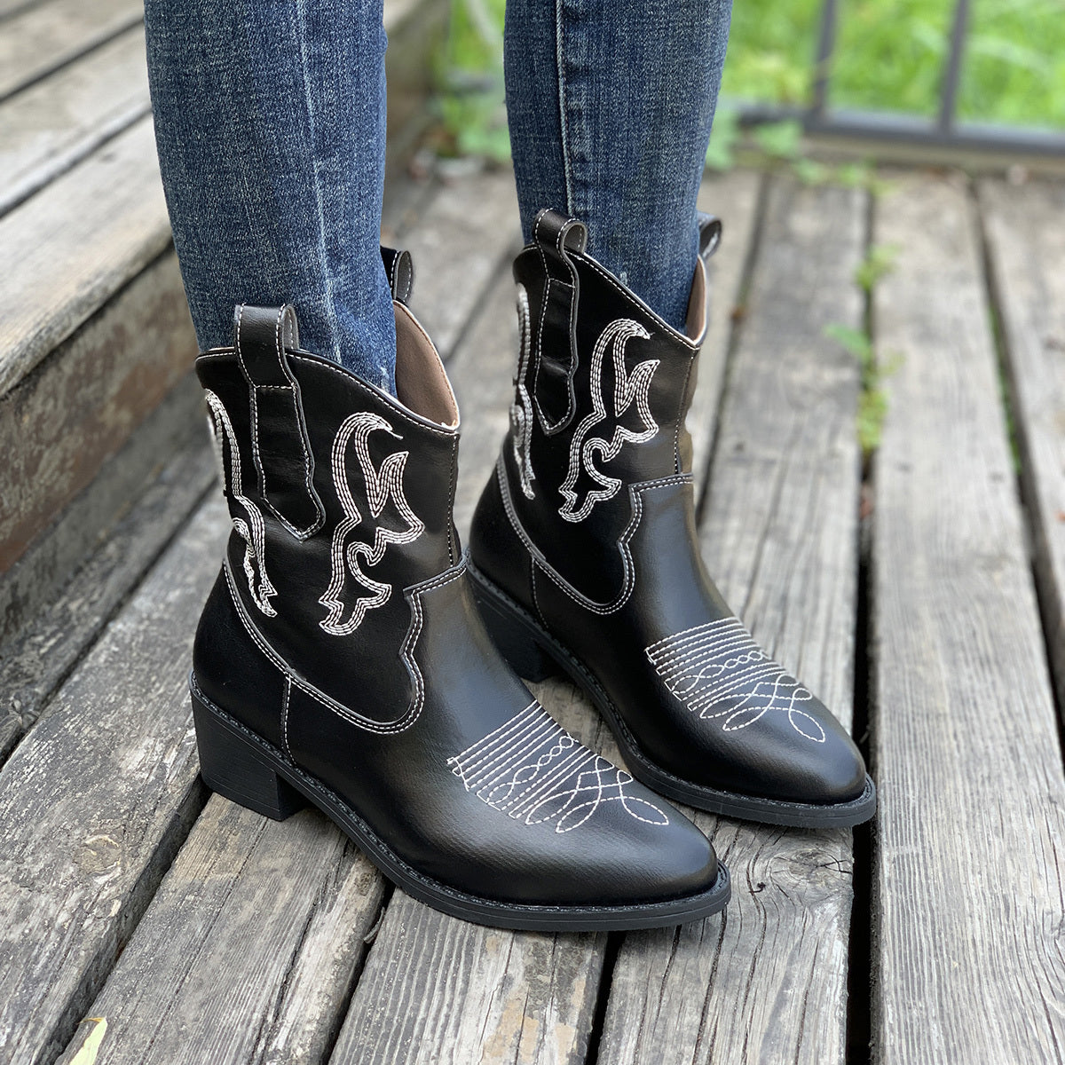 Embroidered Chunky Heeled Ankle Boots Slip On Western Boots