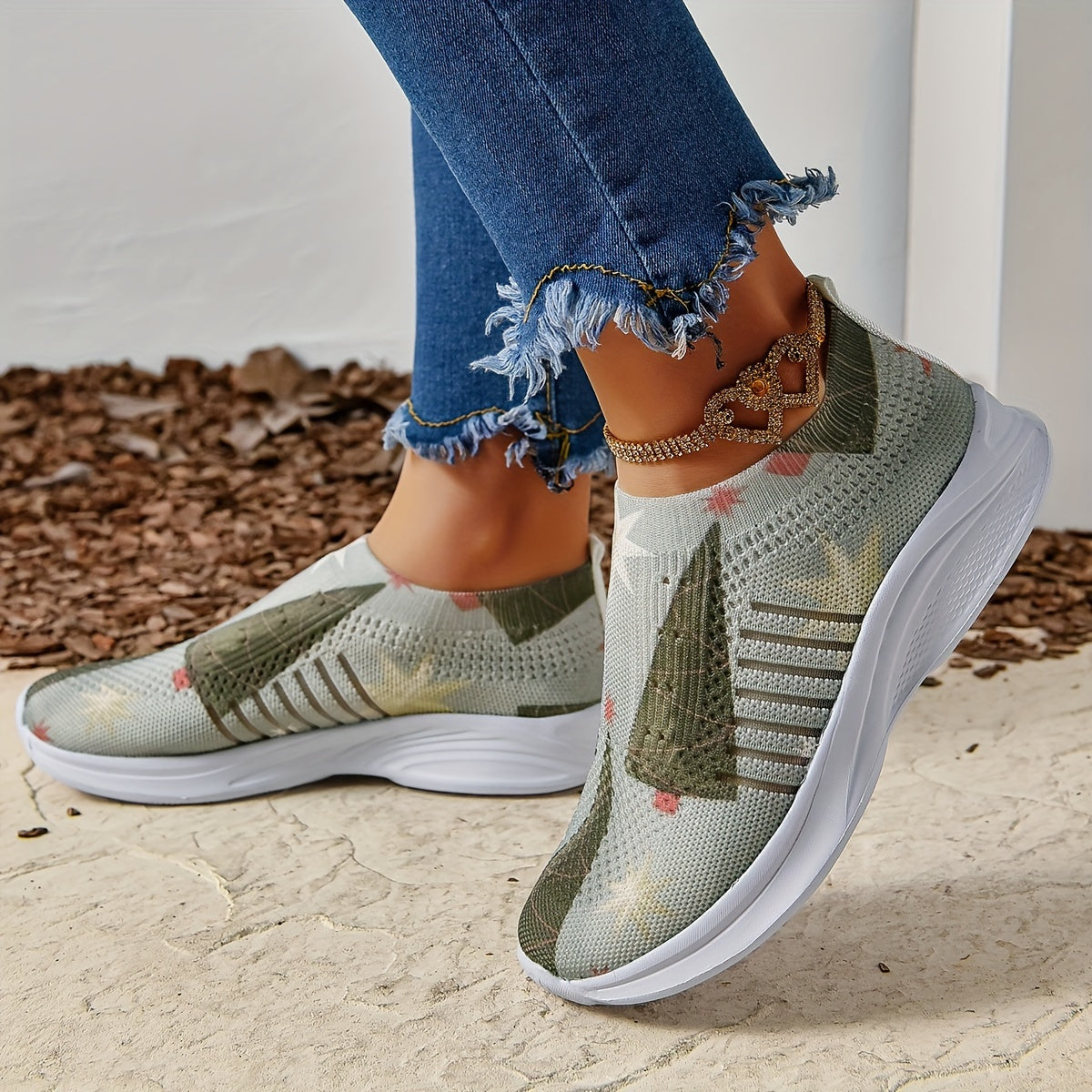 Christmas Tree Pattern Women's Woven Flat Shoes Lightweight Walking Shoes