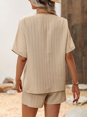 Striped Matching Set V Neck T-shirt & Drawstring Shorts Outfit