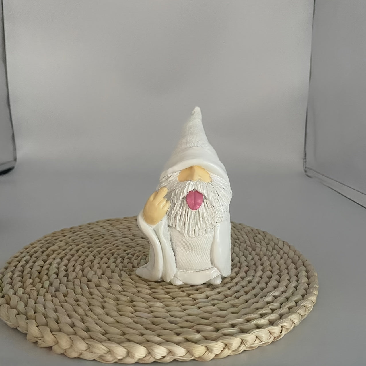 Resin Gnome Dwarf Smoking Garden Ornament Landscape Decoration