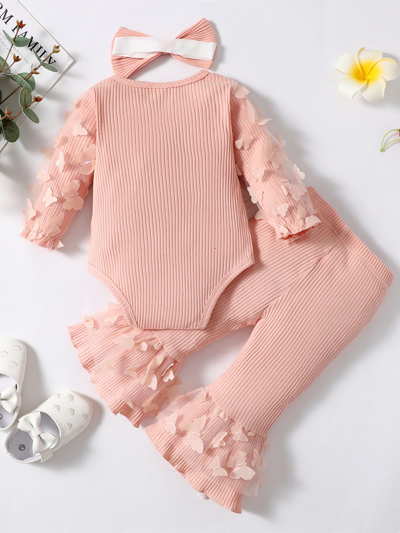 3pc Baby's Daddy's Girl Butterfly Bodysuit & Pants & Headband Set