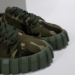 Women's Camo Flatform Sneakers Lace Up Low Round Toe Biscuit Bottom Shoes