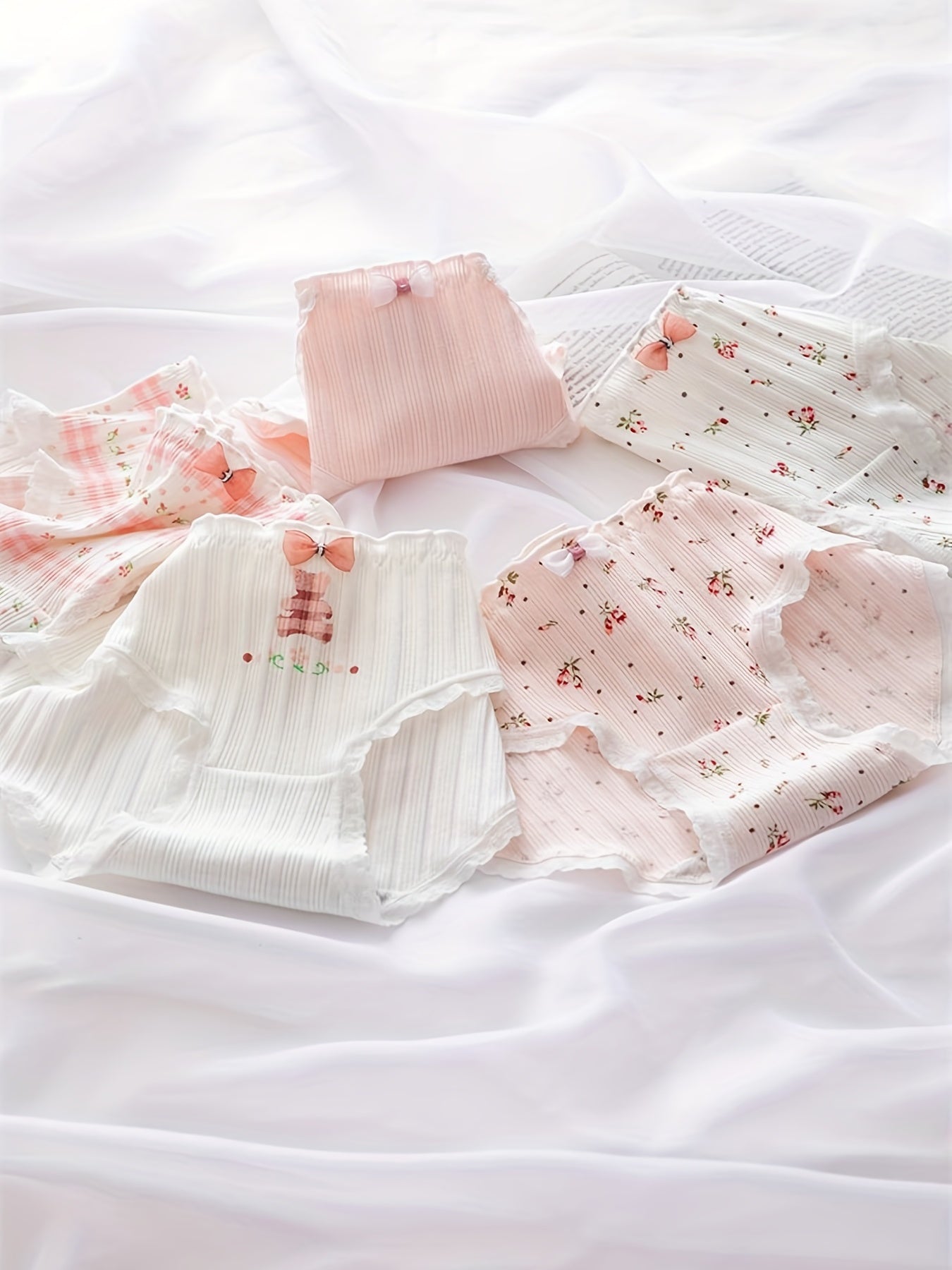 4pcs Girls Triangle Panties Floral Print Lace Elastic Waist Soft Comfort