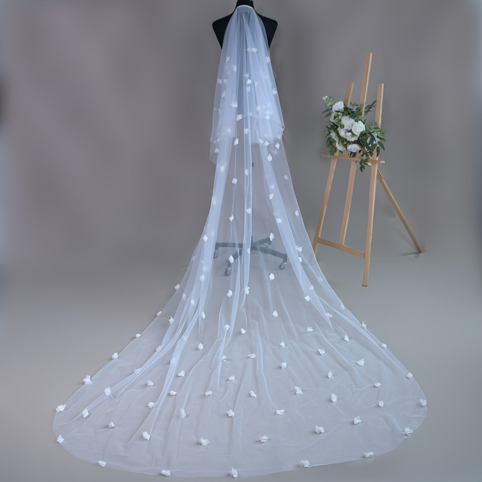 Romantic Floral Bridal Veil with Comb Double Layer Long Train