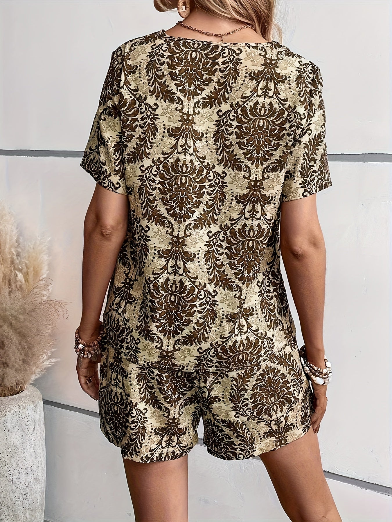 Ethnic Floral Print Set V Neck Tee & Wide Leg Shorts Women's Clothing