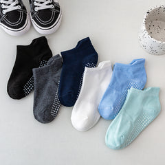 6pcs Boys Solid Anti Slip Dispensing Socks