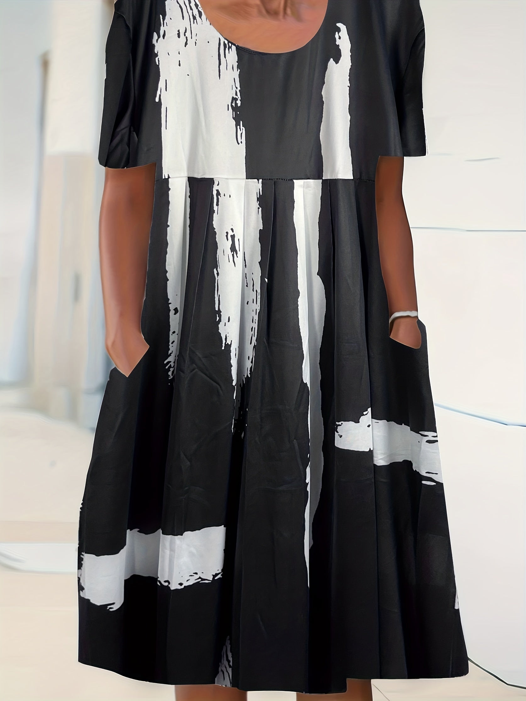 Brush Print Short Sleeve Stretch Dress With Pockets
