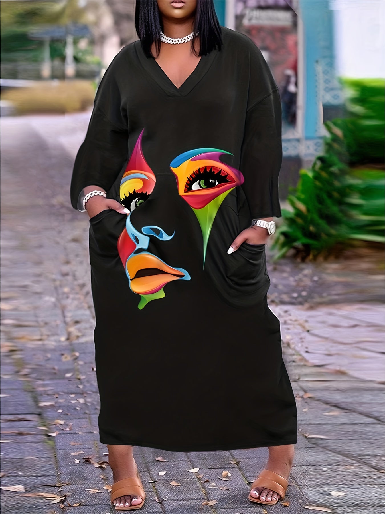 Women's Abstract Face Print Long Sleeve V Neck Dress
