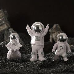 Small Astronaut Model Home Tabletop Decorations