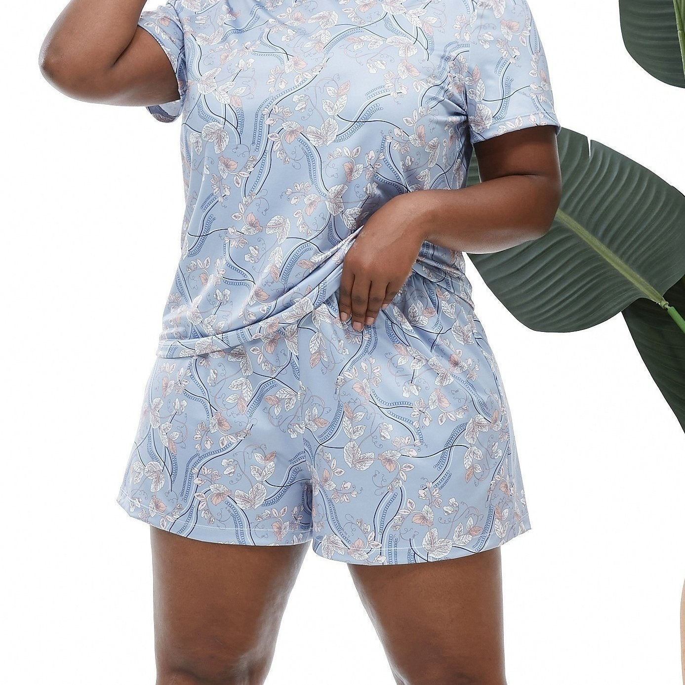 Retro Floral Print Tee & Shorts Pajama Set