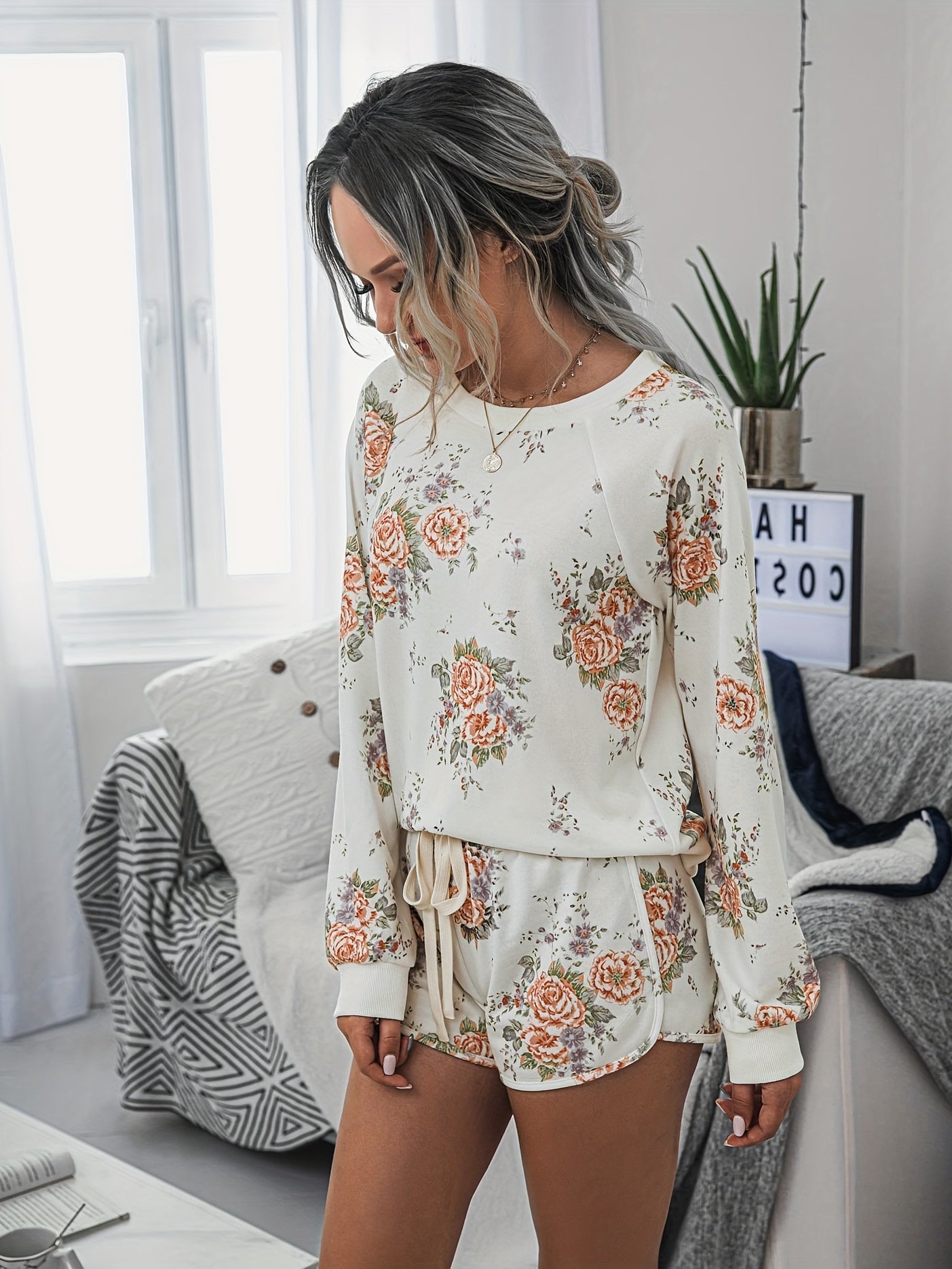 Floral Print Lounge Set Crew Neck Top & Lace Up Shorts
