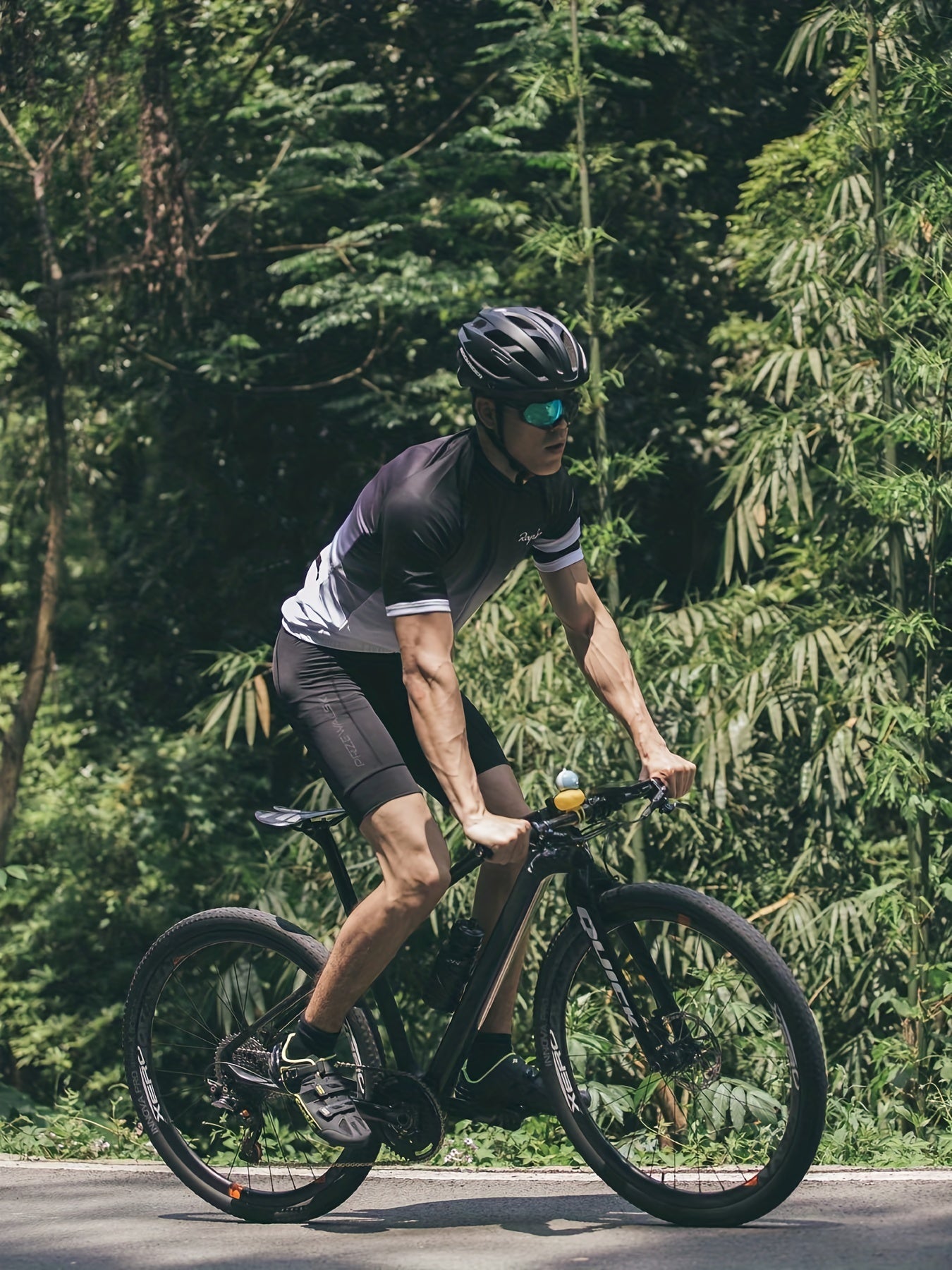 Men's Cycling Underwear Shorts with Padded Cushioning