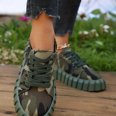 Women's Camo Flatform Sneakers Lace Up Low Round Toe Biscuit Bottom Shoes