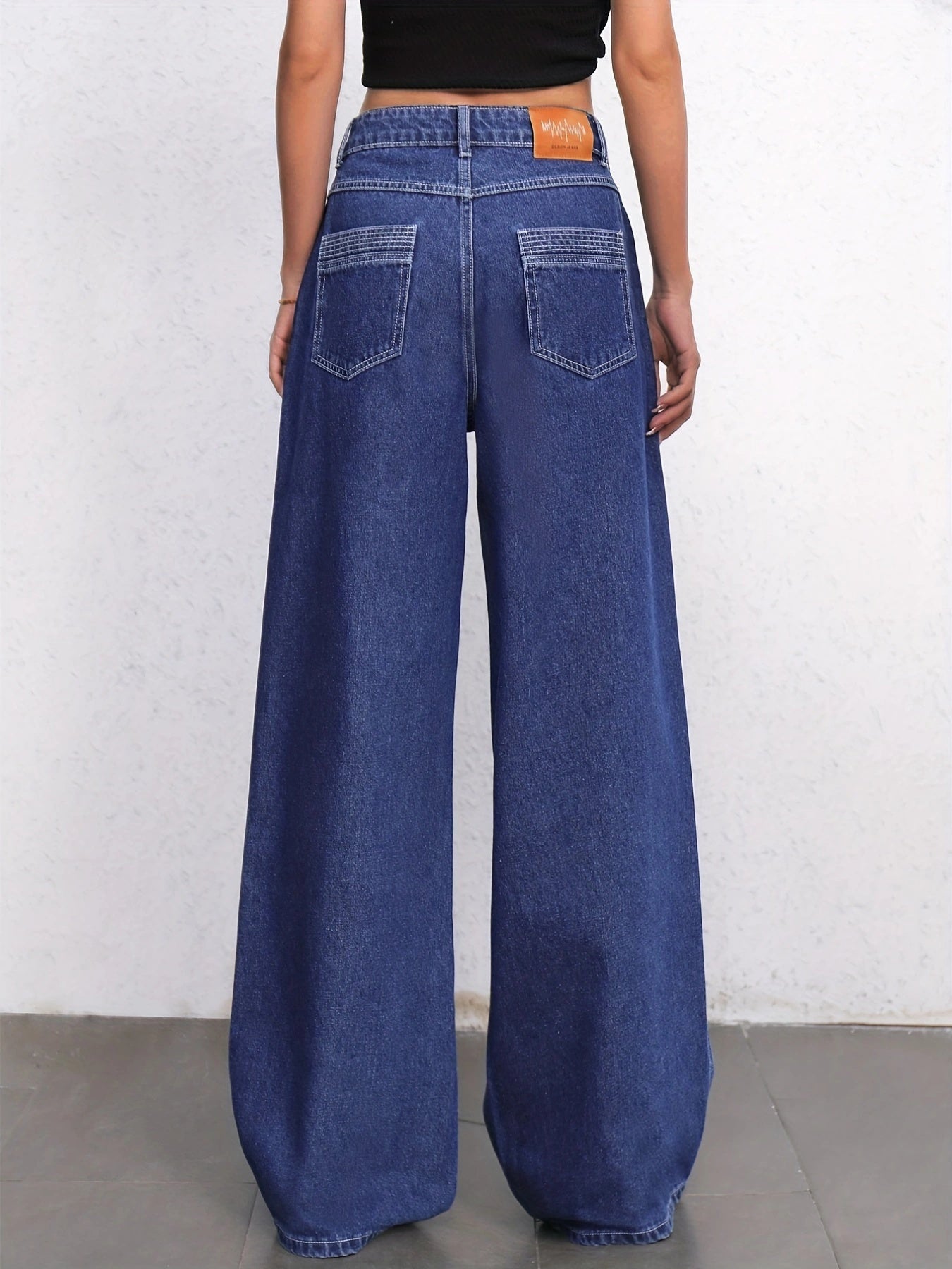 Double Pocket Detail Wide Leg Mopping Jeans Mid Rise Washed Patch