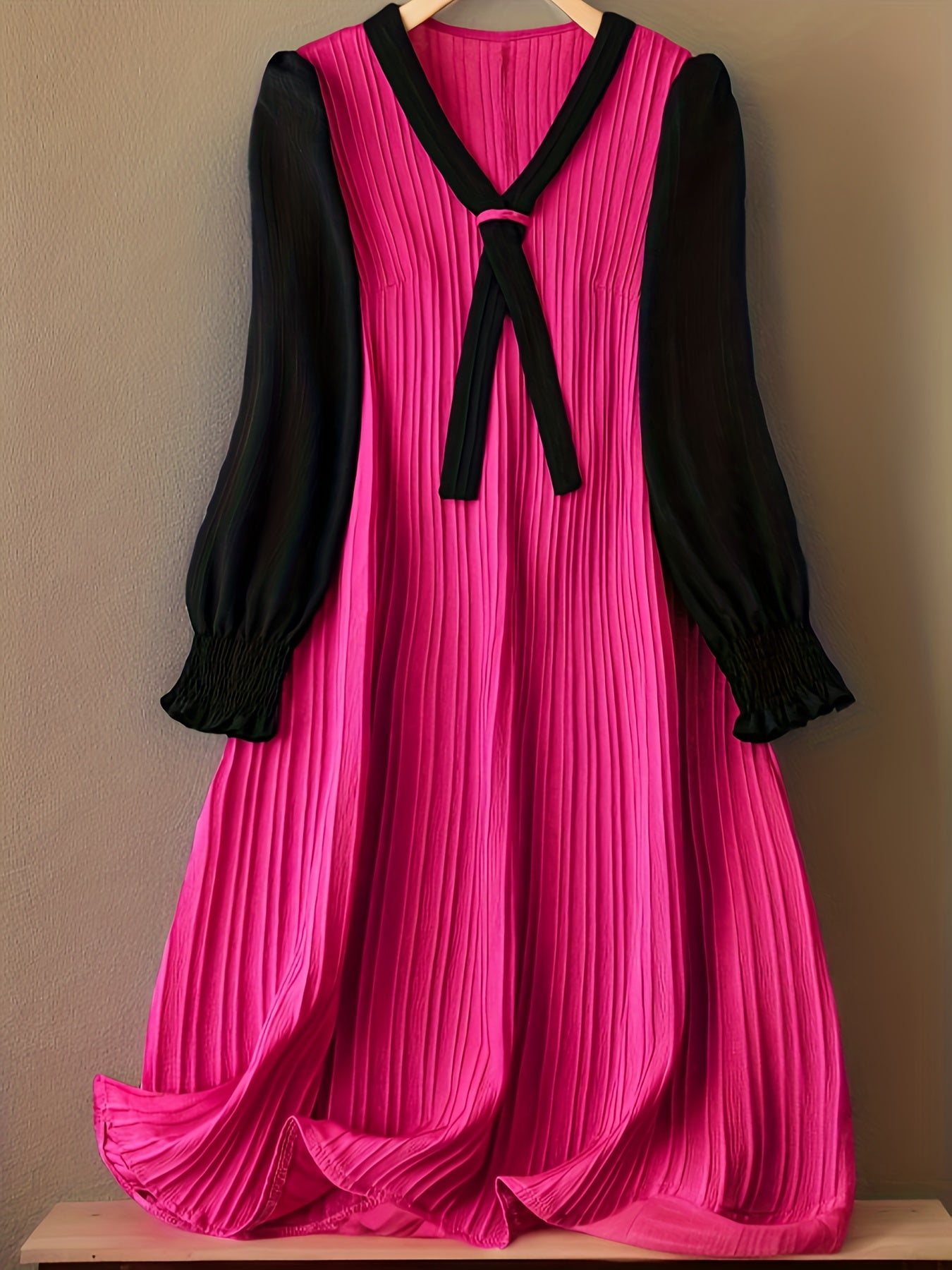 Colorblock Ribbed Lantern Sleeve Knee Length Dress