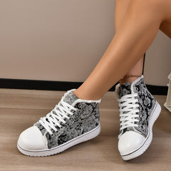 Women's Raw Trim Lightweight Canvas Shoes Non-slip Board Retro Sports Sneakers