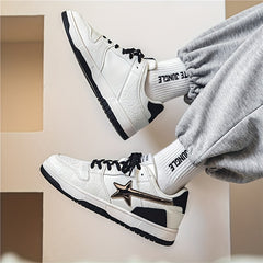 Men's Block Star Low Top Lace up Skate Shoes