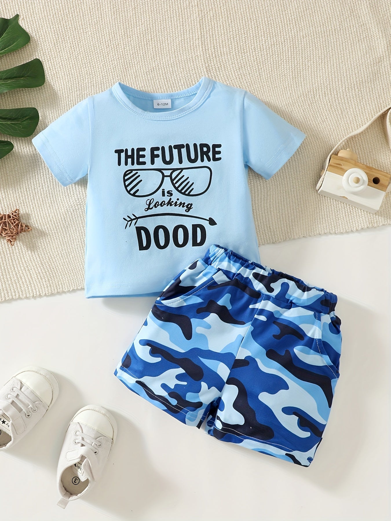 Toddler Boys Letter Print Top & Camo Shorts Set