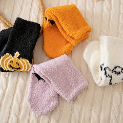 4 Pairs Pumpkin & Bat Print Halloween Fuzzy Socks Women's Stockings
