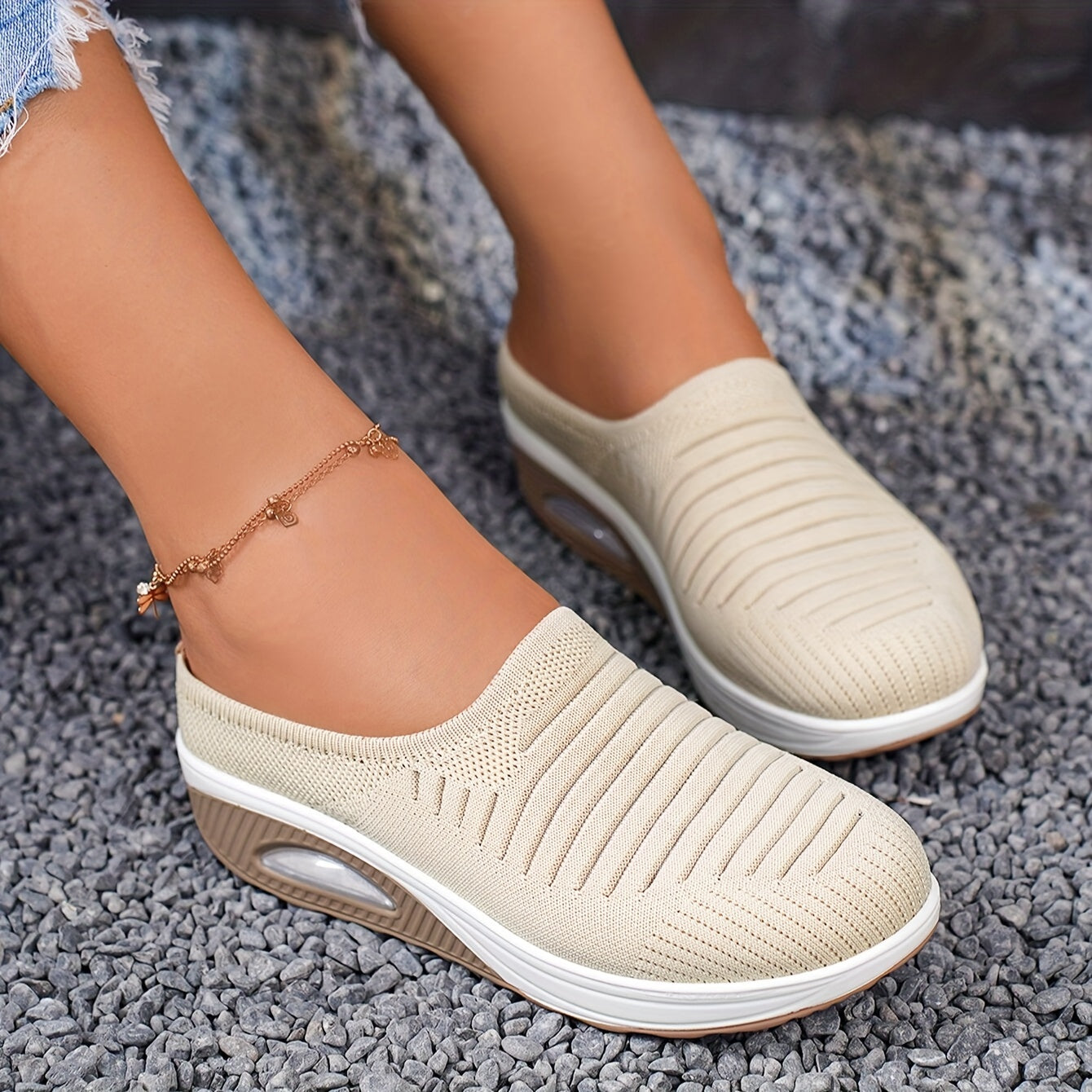 Breathable Flying Woven Shoes Lightweight Sports Sand