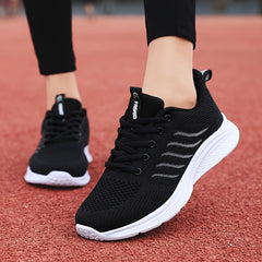 Women's Breathable Lightweight Lace Up Running Shoes