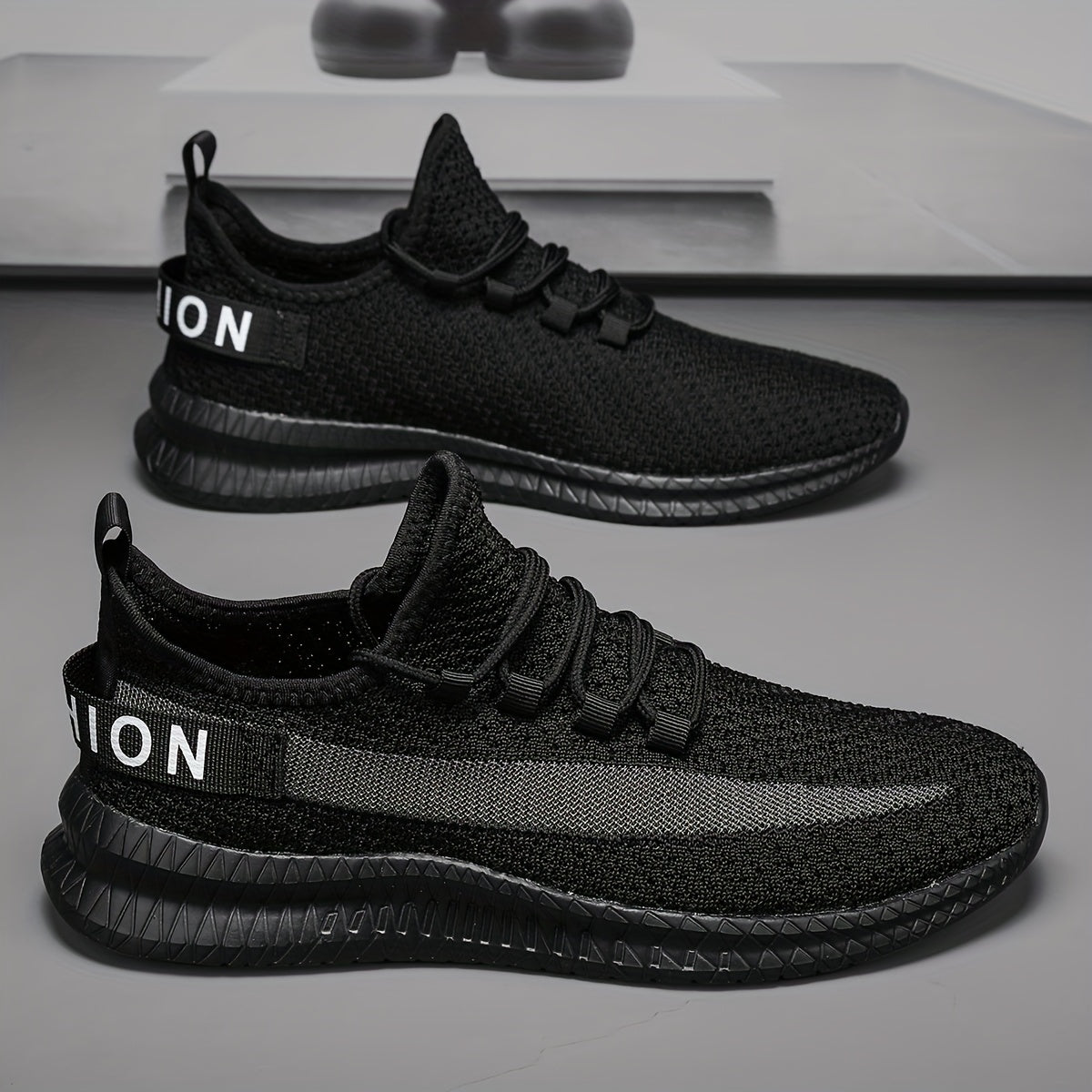 Men's Lightweight Breathable Sneakers for Running