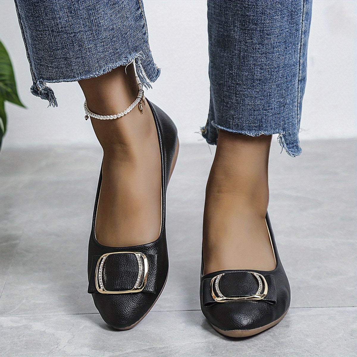 Women's Buckle Decor Flat Shoes Slip On Lightweight Walking Shoes