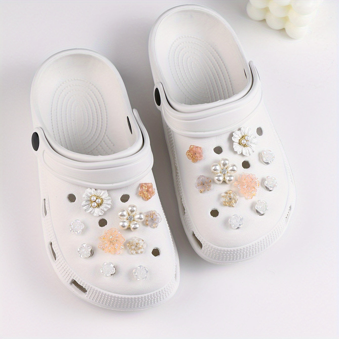 20Pcs Camellia Cartoon Shoe Charms, DIY Clog Decoration Set for Women