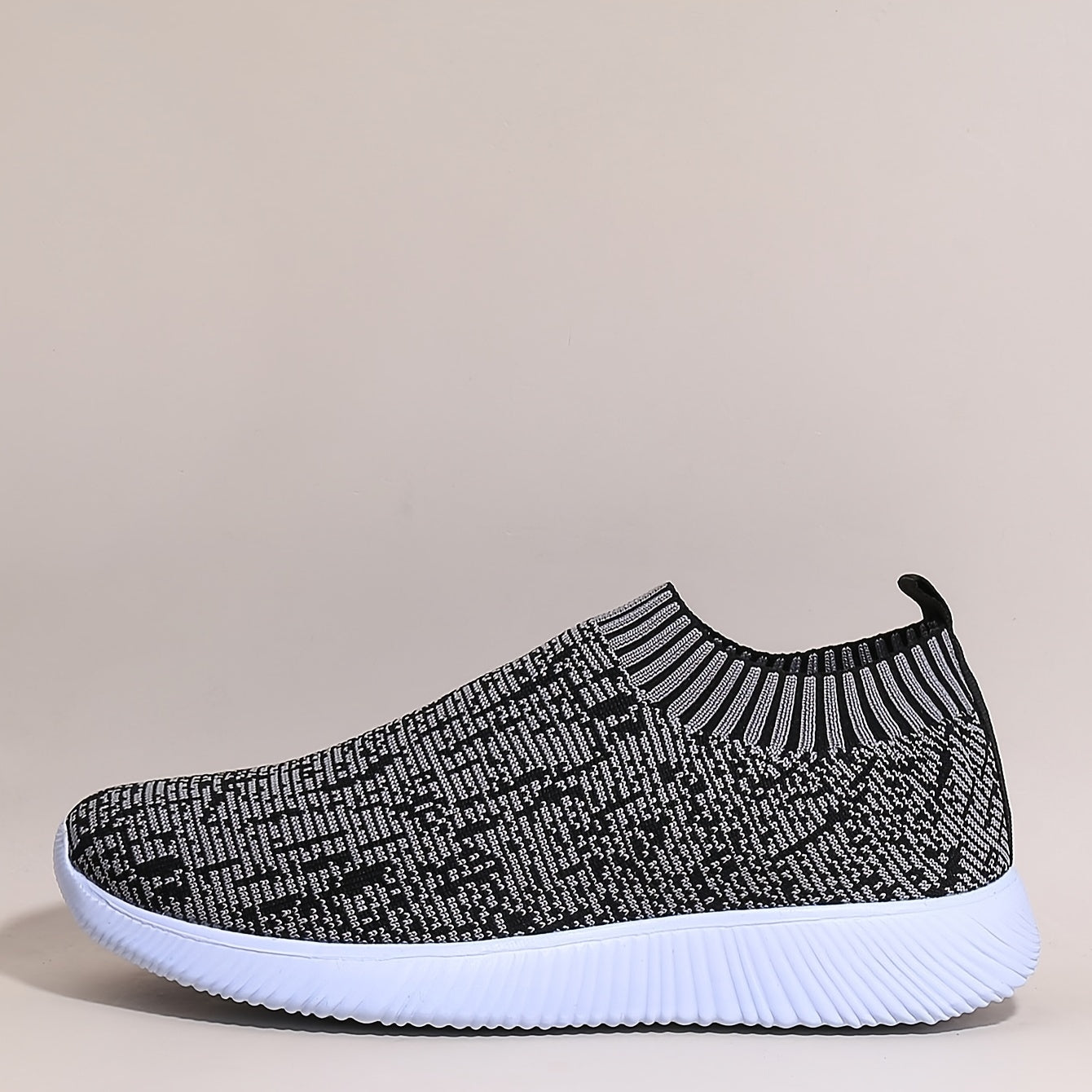 Women's Mesh Breathable Walking Shoes Lightweight Slip On Flying Woven Shoes