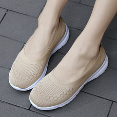 Women's Knitted Slip On Platform Walking Shoes