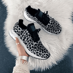 Women's Breathable Lace-Up Casual Sneakers