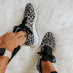 Women's Breathable Lace-Up Casual Sneakers
