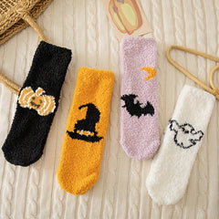 Pumpkin & Bat Print Socks & Funny Halloween Fuzzy Socks Women's