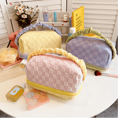 Cream Toast Plaid Pattern Large Storage Bag Cosmetic Organizer