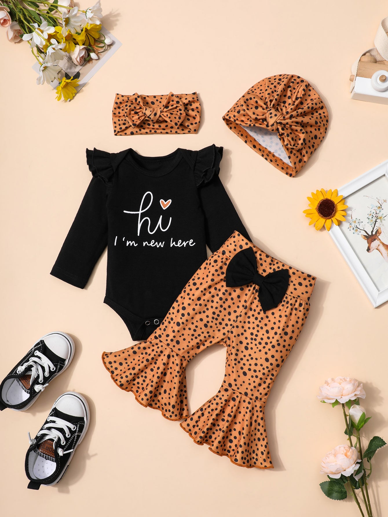 4pcs Newborn Ruffles Romper Bodysuit Pants Headband Hat Set