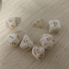 7PCS Random Polyhedral Dice Set with Pearlized Effect